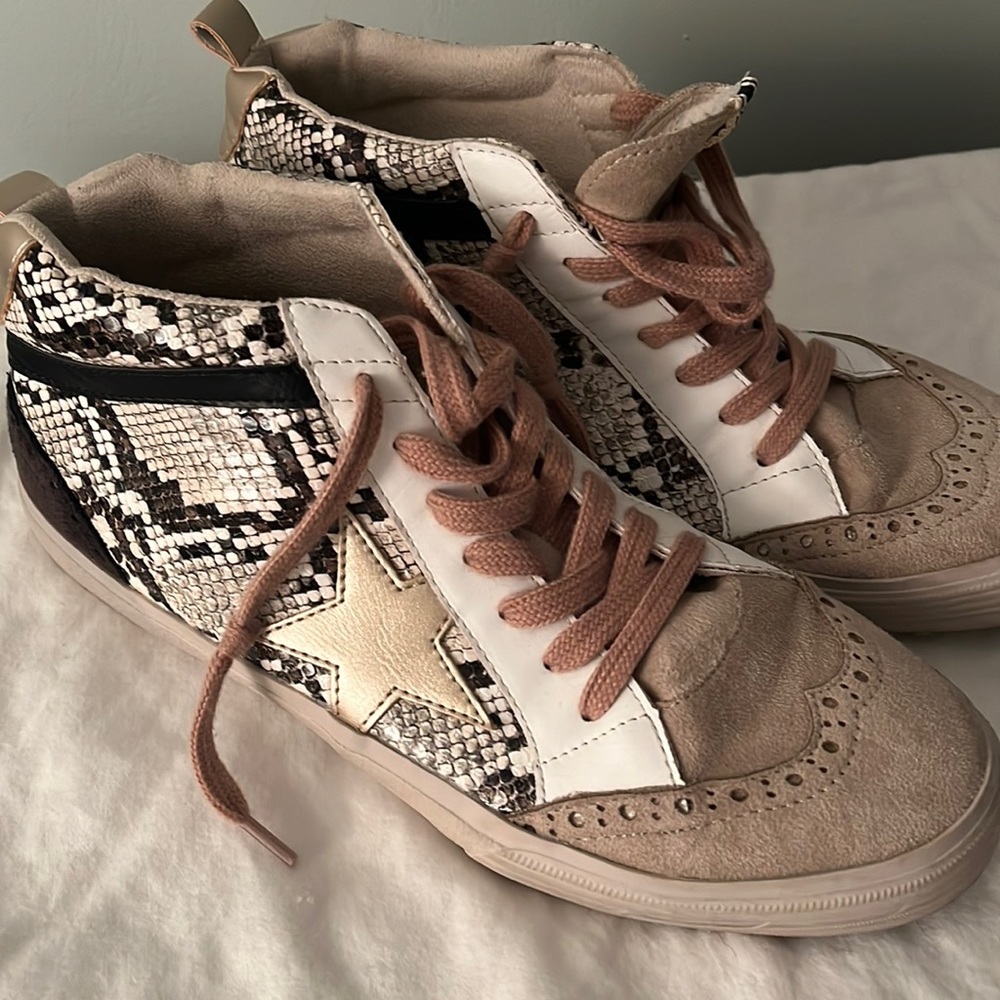 Shu shop low tops sneakers